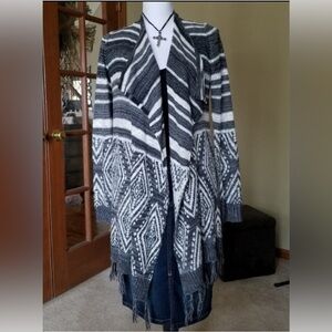 IZByer Grey & White Open Flyaway Fringe Duster Cardigan Like NEW